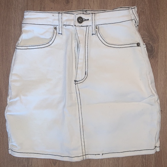 Tiger Mist Dresses & Skirts - Tiger Mist White denim mini skirt size XS